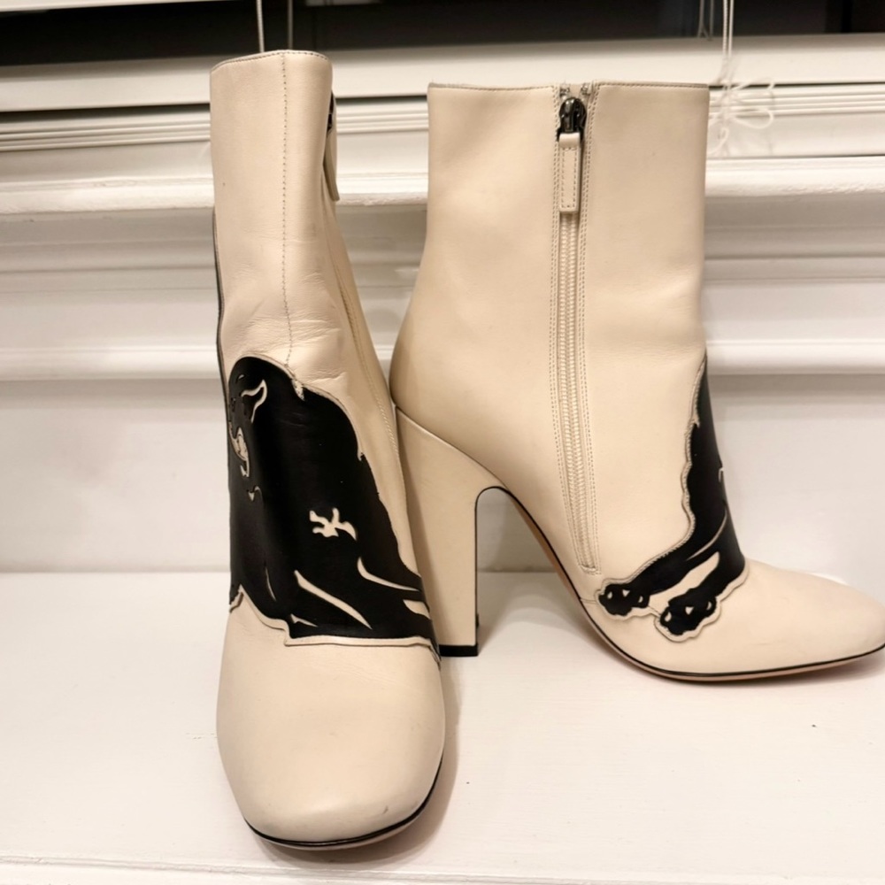 Valentino White Leather Panther Print Boots - Size IT 39 (US 9)